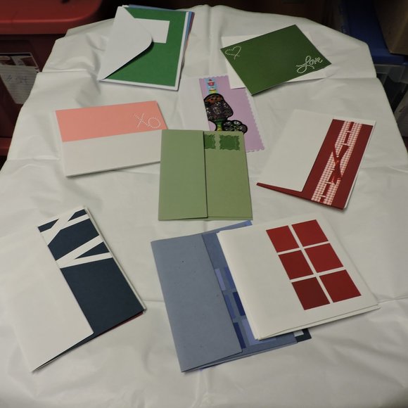 18 Cards with Envelopes ... blank inside - Picture 3 of 4